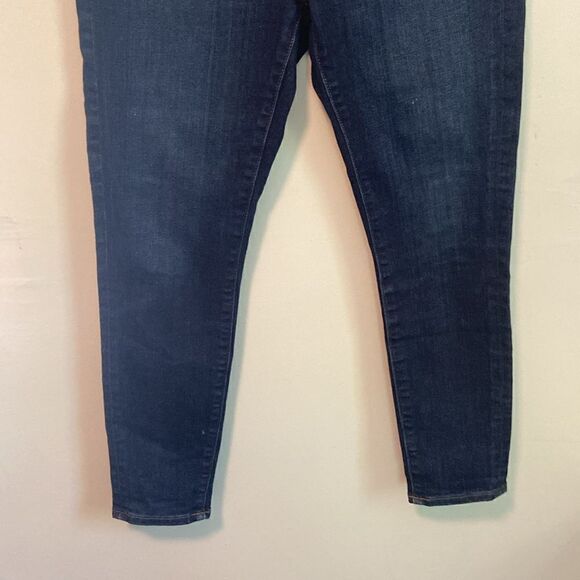 LOFT Dark Wash Skinny High Rise Jeans Size 29 / 8 Petite - Picture 3 of 9